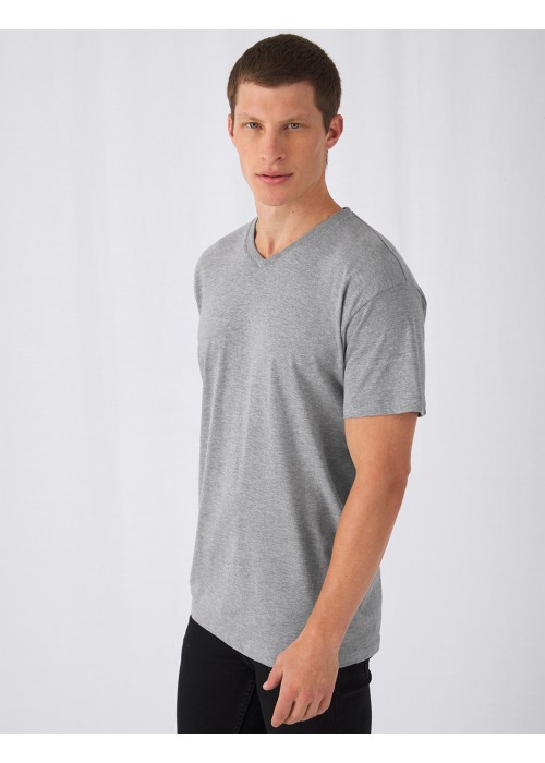B&C Exact V-Neck T-Shirt