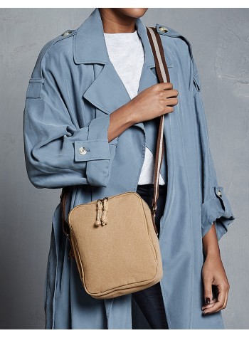 Quadra Vintage Canvas Mini Reporter