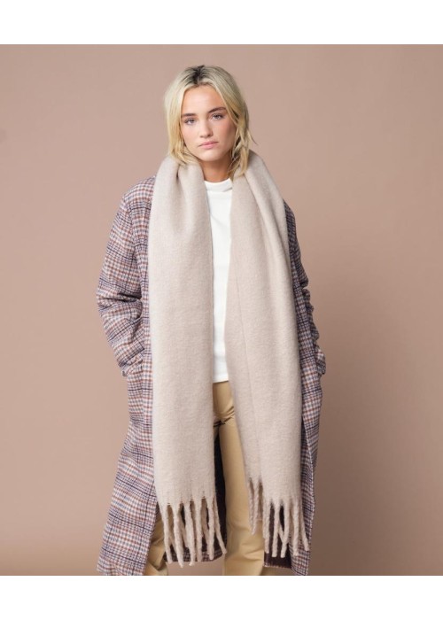 Beechfield Fluffy Scarf