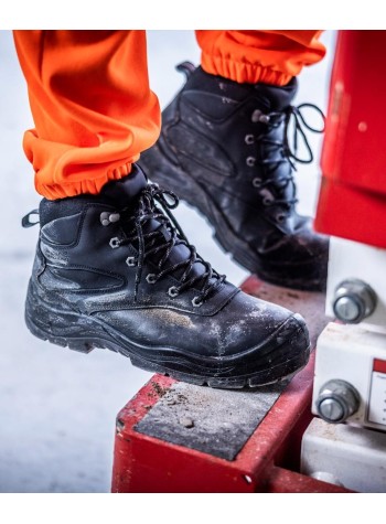 Regatta Safety Footwear Guardstone S7 waterproof hikers
