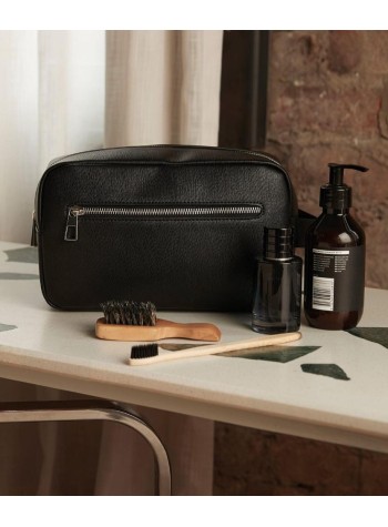 Quadra Tailored luxe PU wash bag