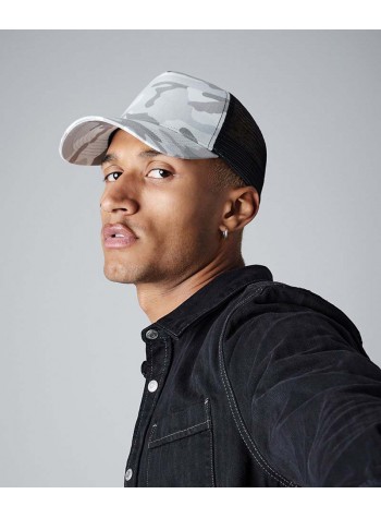 Beechfield Camo snapback trucker