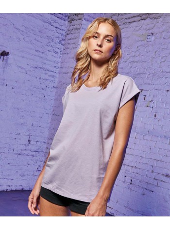 Build Your Brand Women's extended shoulder tee